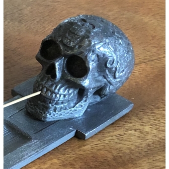 Wierookbrander skull